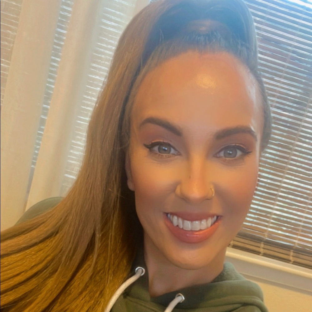 Meet your Posher, Patricia